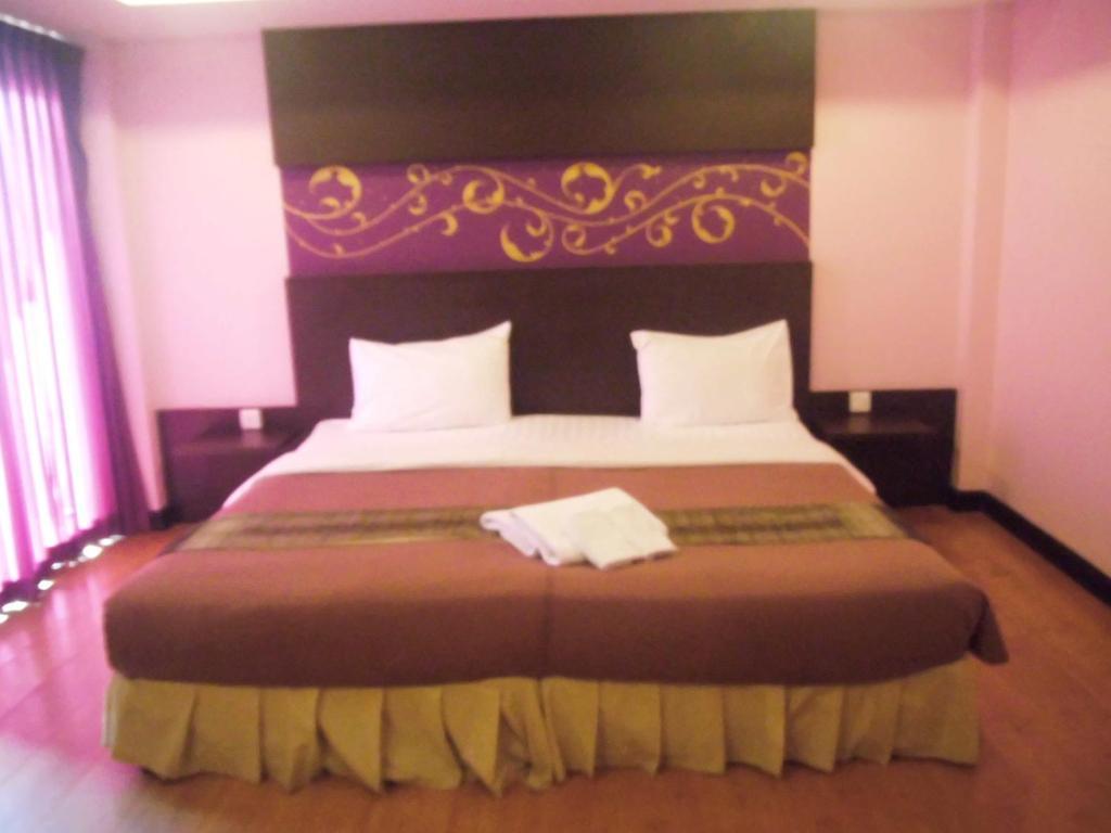 Baan Chalelarn Hotel Hua Hin Exterior photo